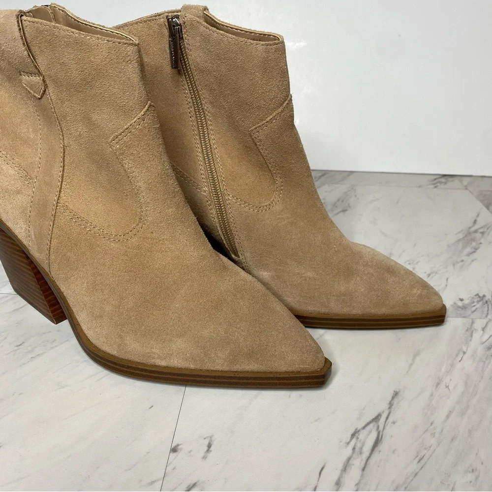 New! Vince Camuto Gredile Tan Suede Pointy Toe Bootie 12M